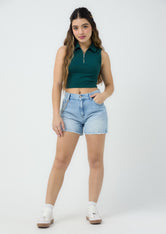 Short claro con cadena para jóvenes