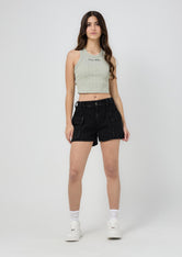 Short tiro alto lavado negro para jóvenes
