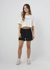 Short tono negro con cordón en pretina para jóvenes