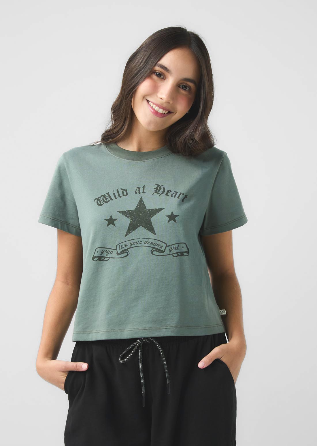Camiseta verde medio con cuello redondo para jóvenes