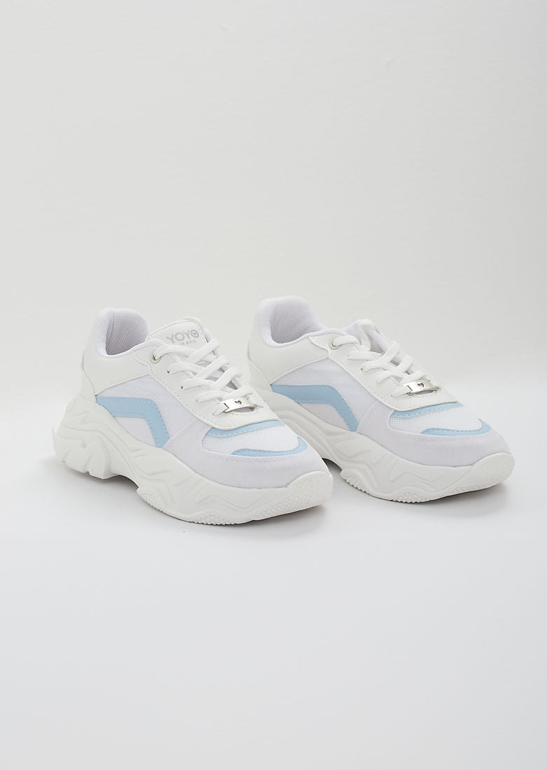 Tenis blancos con líneas para adolescentes