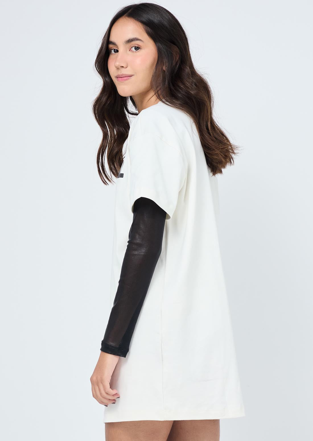 Vestido marfil doble prenda para jóvenes